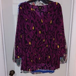 EUC JM Collection Blouse 2X, 3/4 Sleeves, V Neck, Purple & Black w/ Gold spots